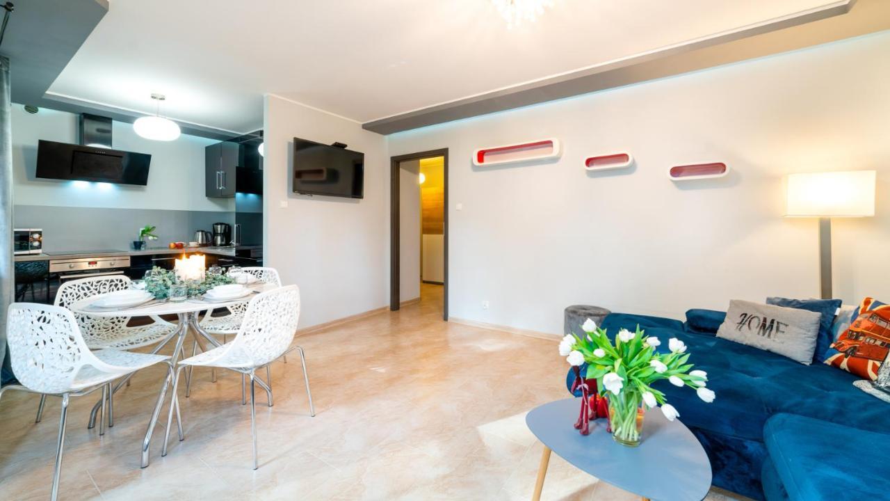 Hello Apartamenty - Lesny Dom カルパッチ エクステリア 写真