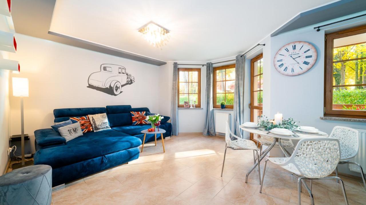Hello Apartamenty - Lesny Dom カルパッチ エクステリア 写真