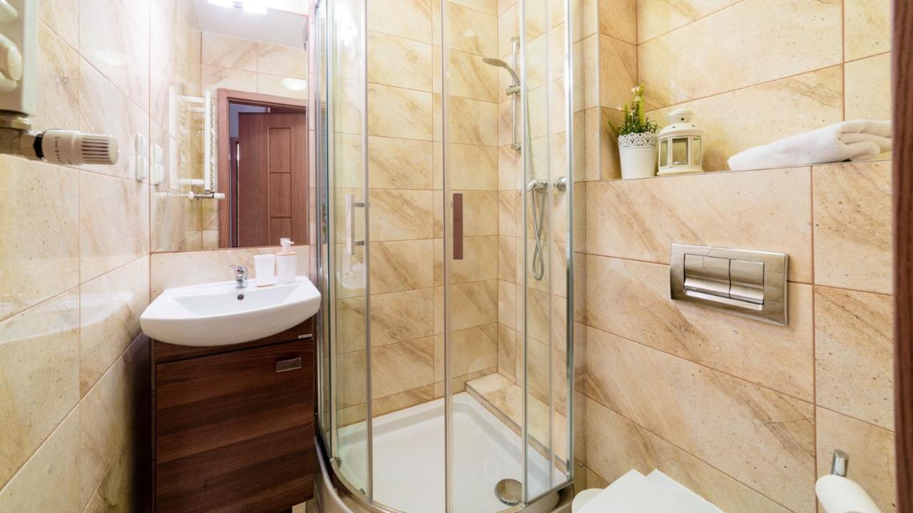 Hello Apartamenty - Lesny Dom カルパッチ エクステリア 写真