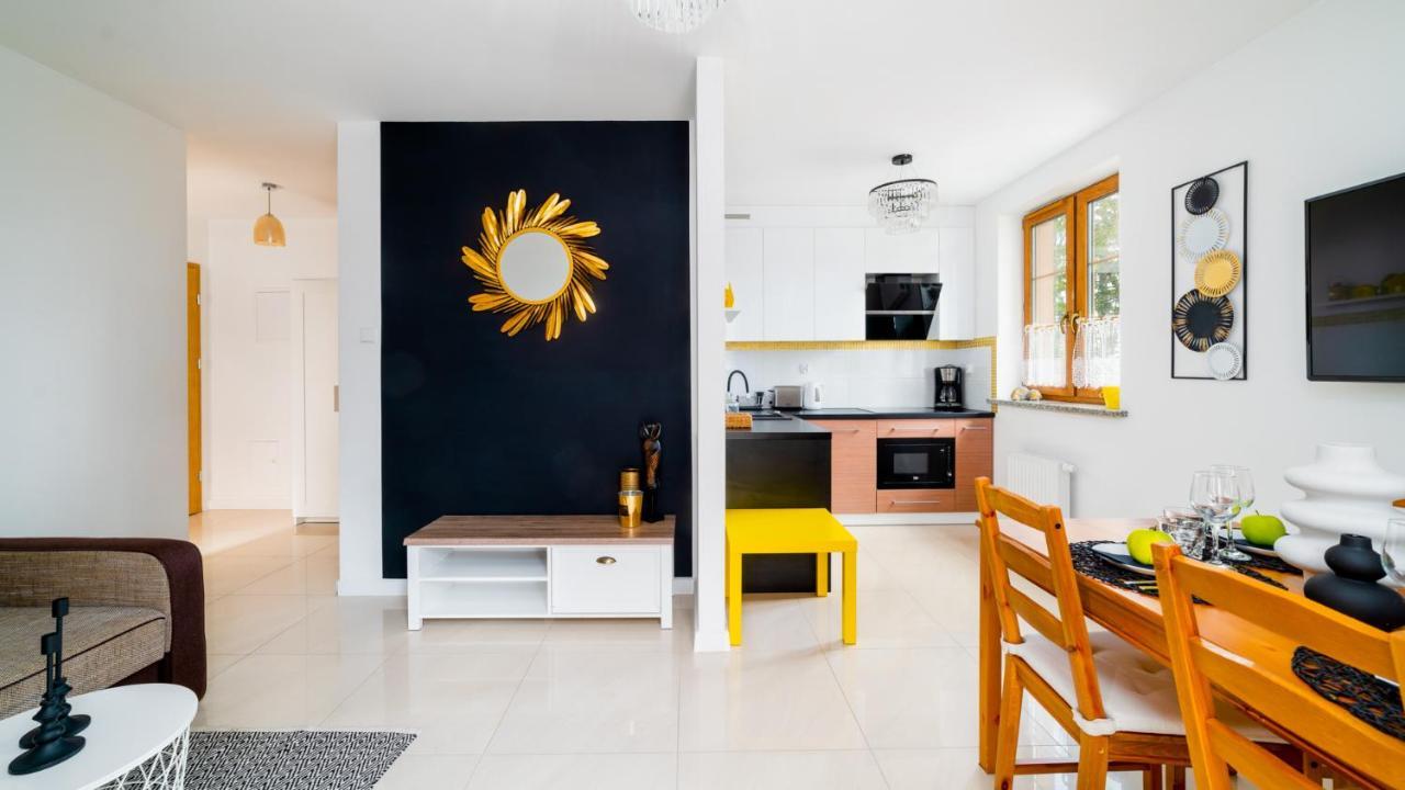 Hello Apartamenty - Lesny Dom カルパッチ エクステリア 写真